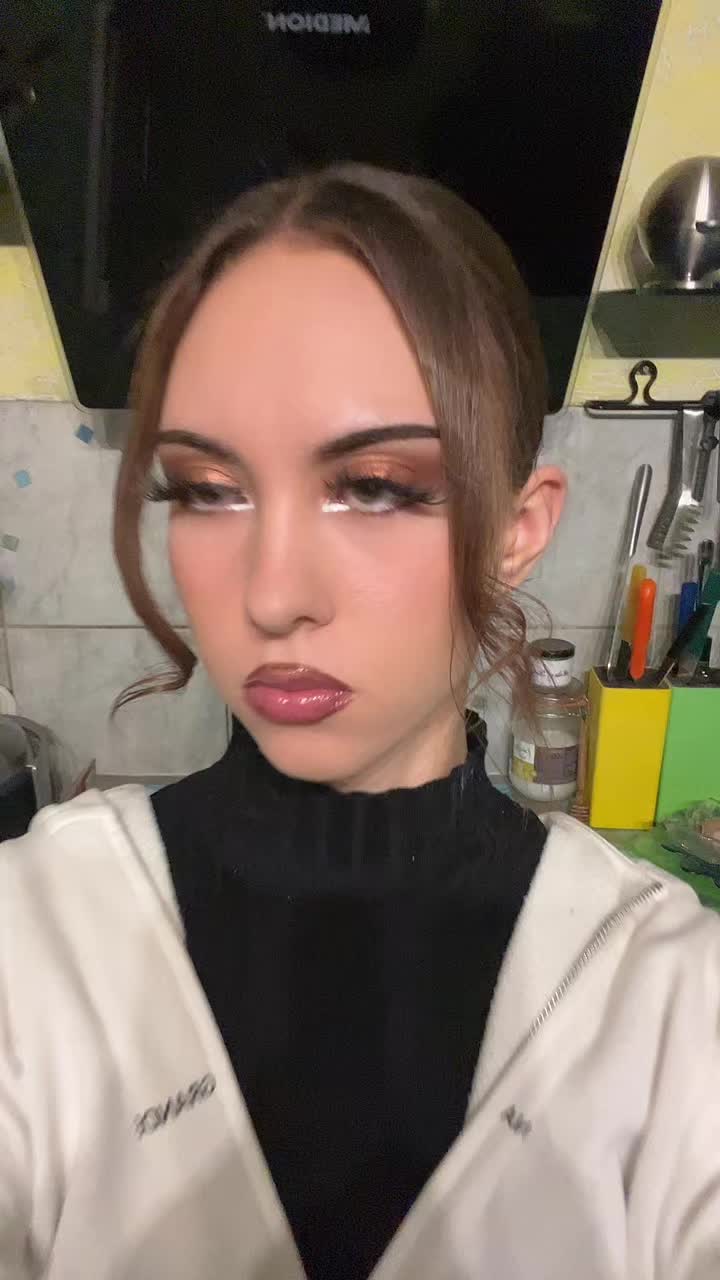 @Julie_🦋🎗️