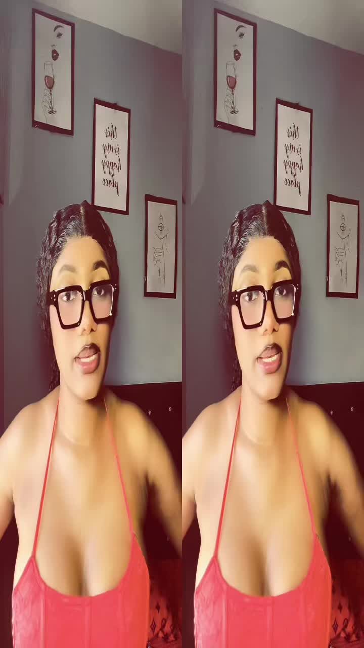 @𝒩𝑜𝒷𝑜𝒹𝓎_𝒸𝒶𝓇𝑒𝓈 😒
