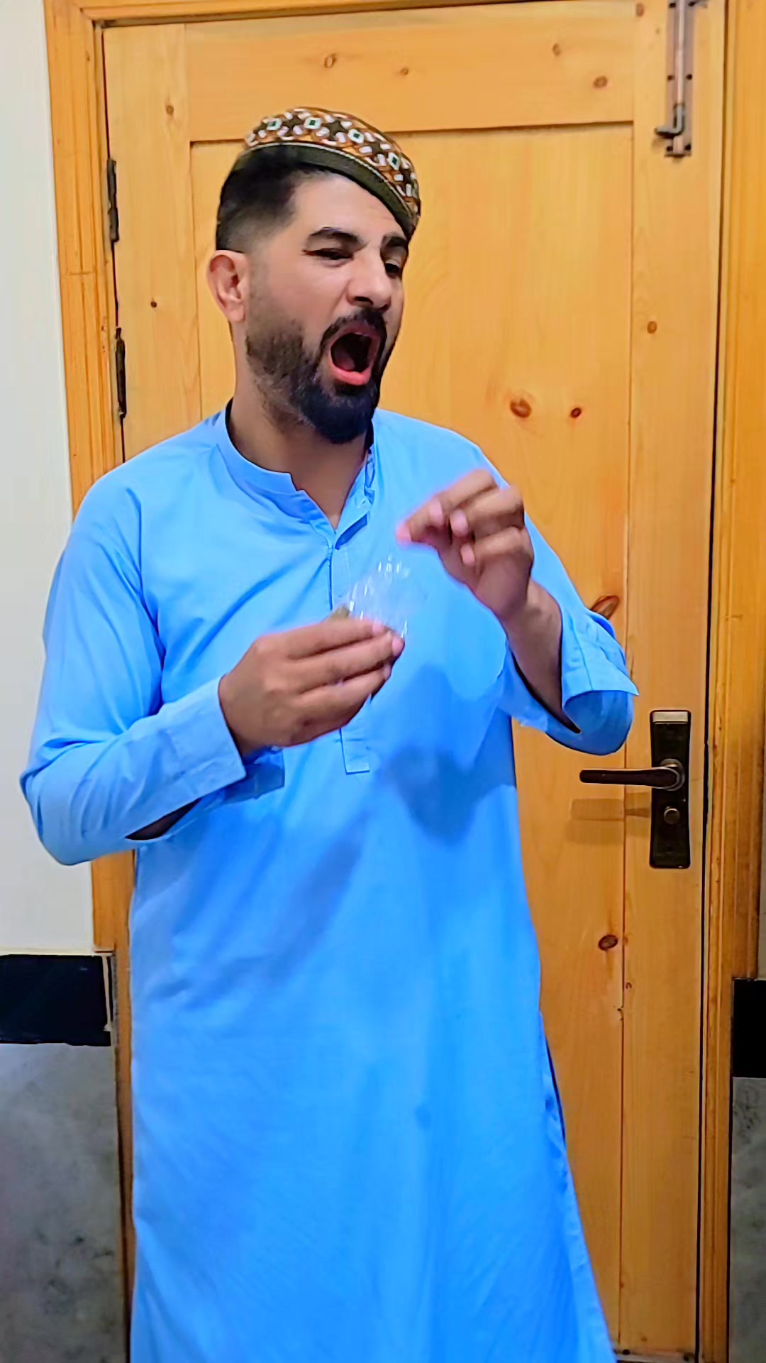 @منجن ماما آفیشل