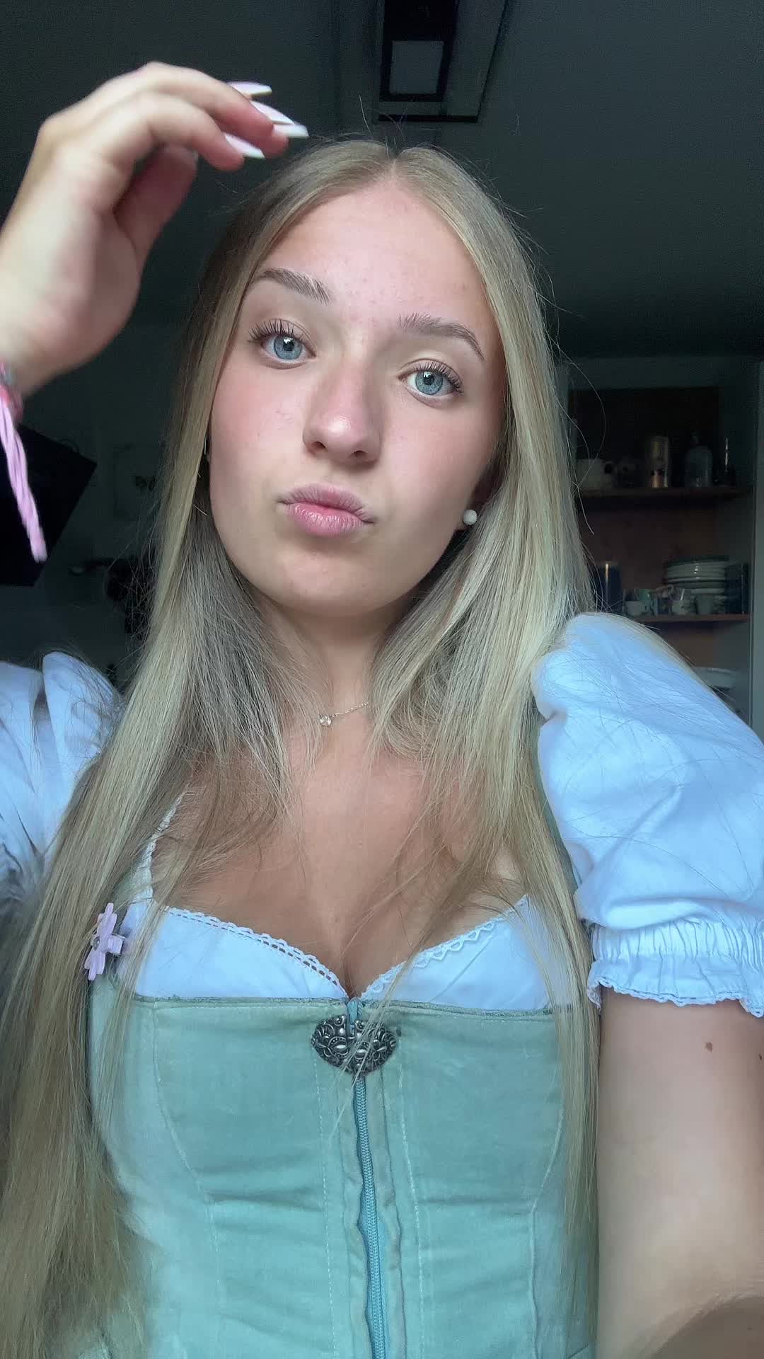 @Anna-Lena