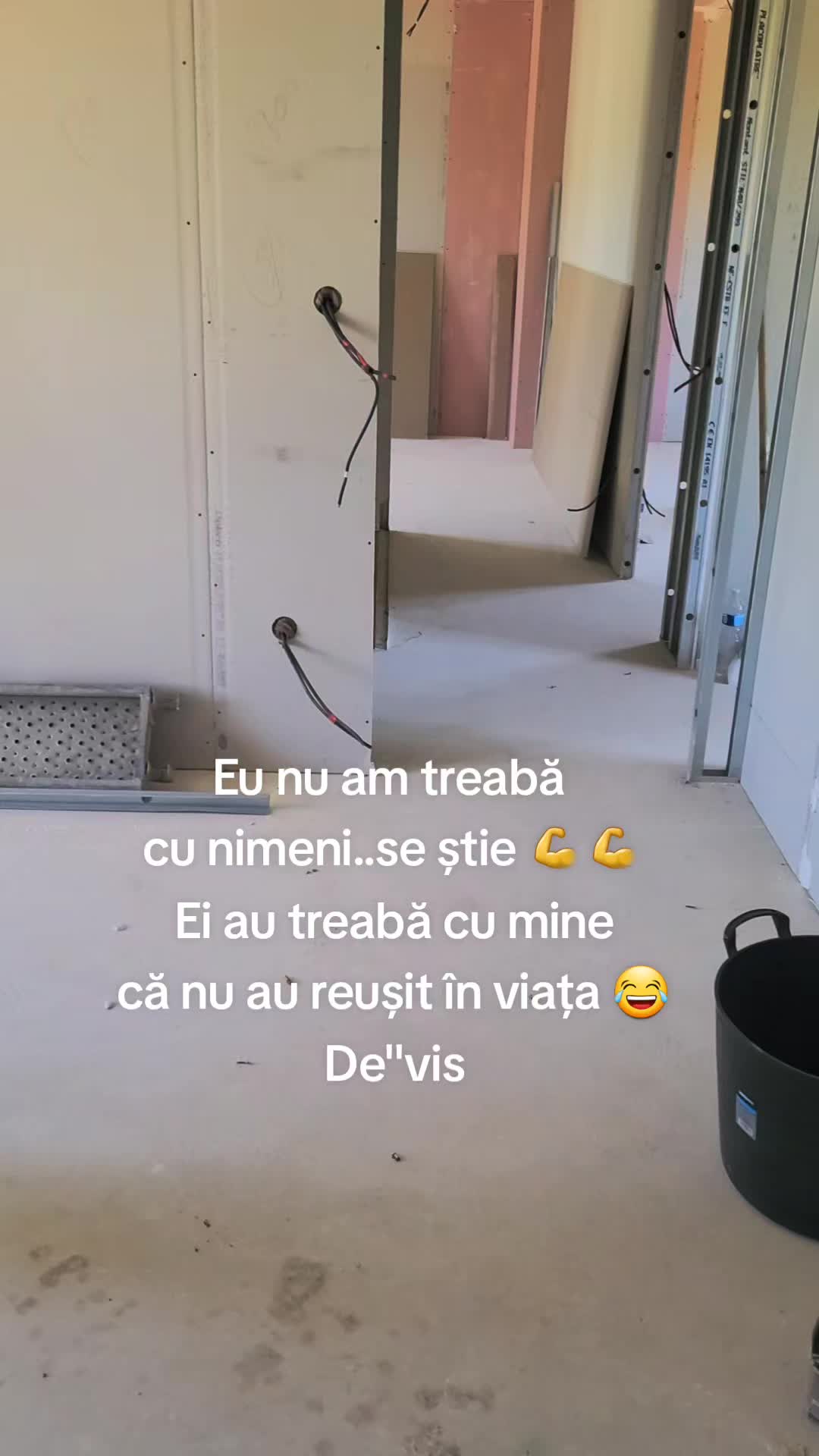 @꧁De"vis꧂