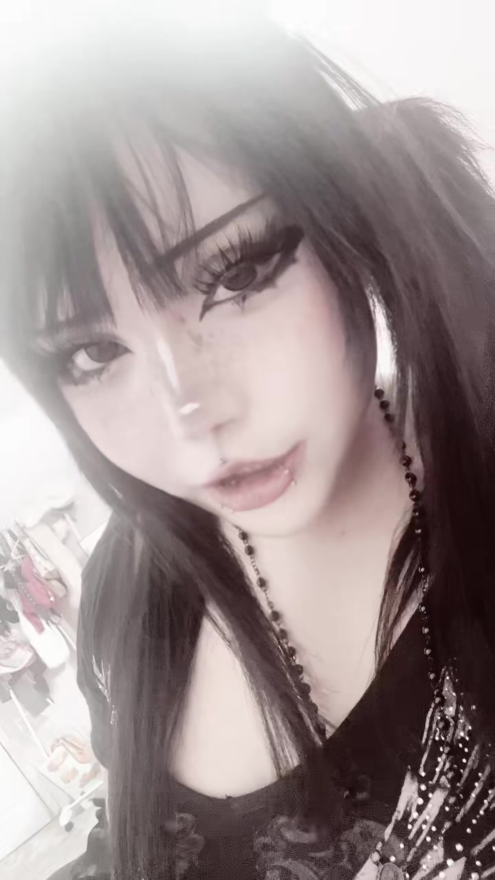 @lala:3