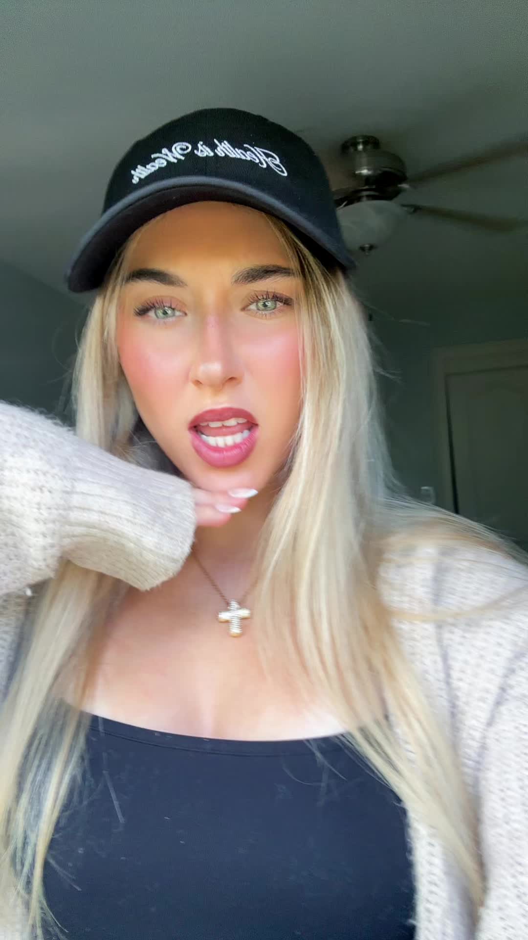 @leahaflahive