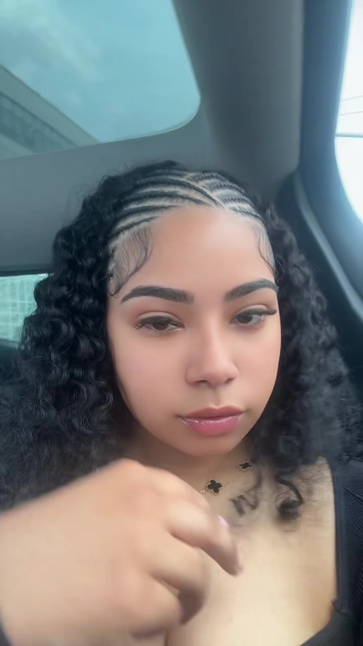 @Theprettydenisse