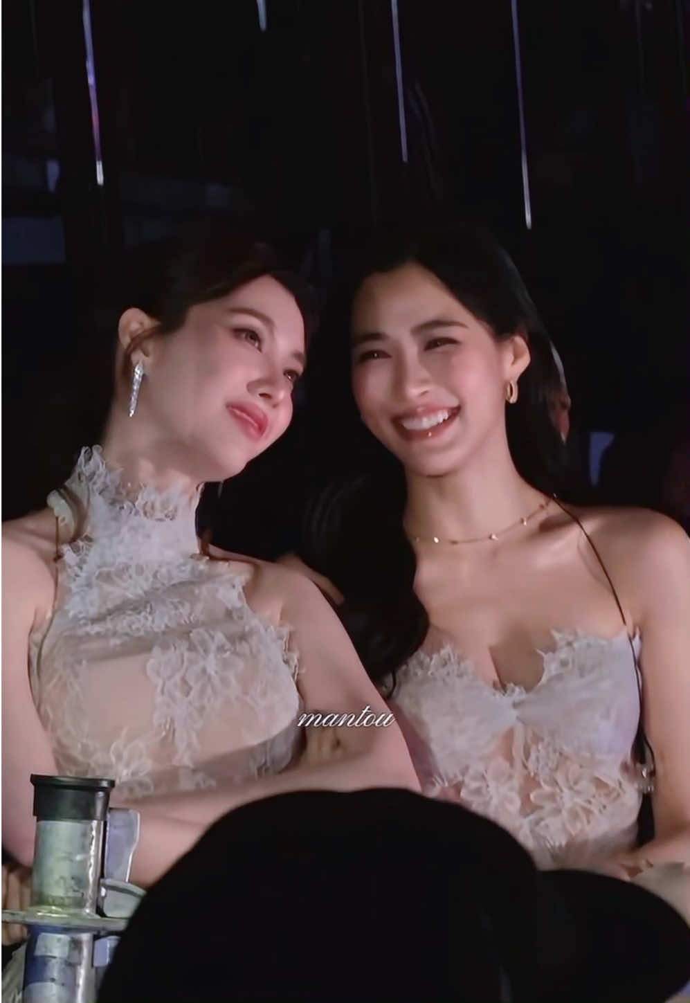 @LINGORMHOLIC
