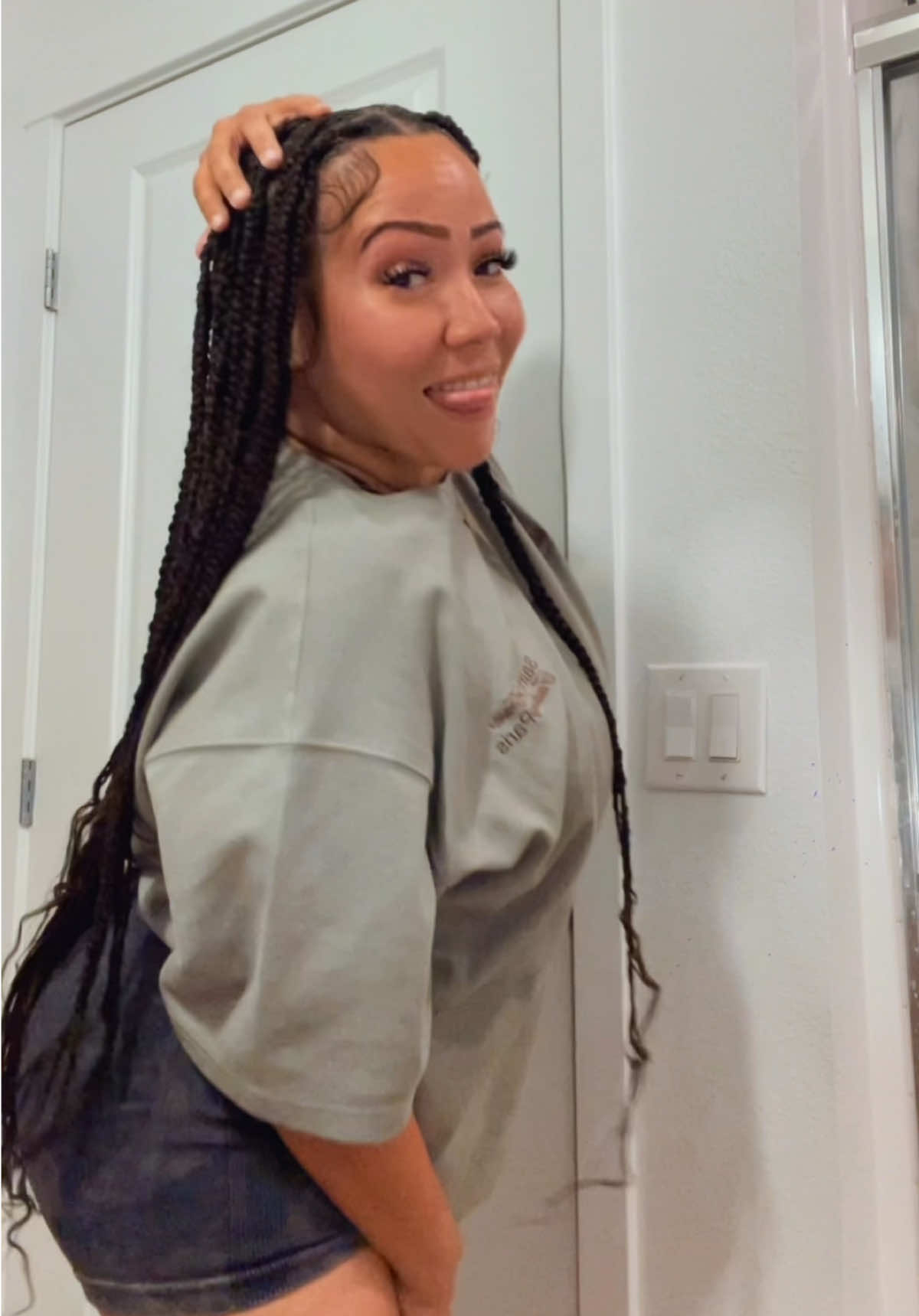 @Krystina B 🔌🦅