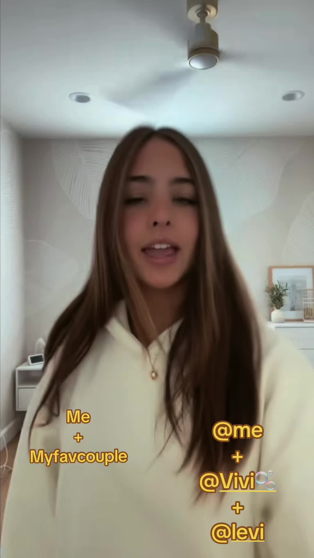 @J 🤍