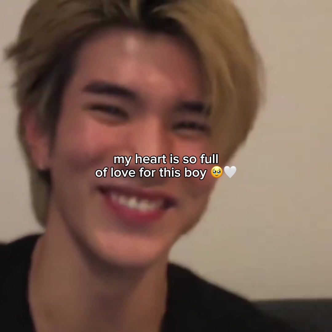 @₊˚⊹ ℋℯ́𝓁ℯ̀𝓃ℯ