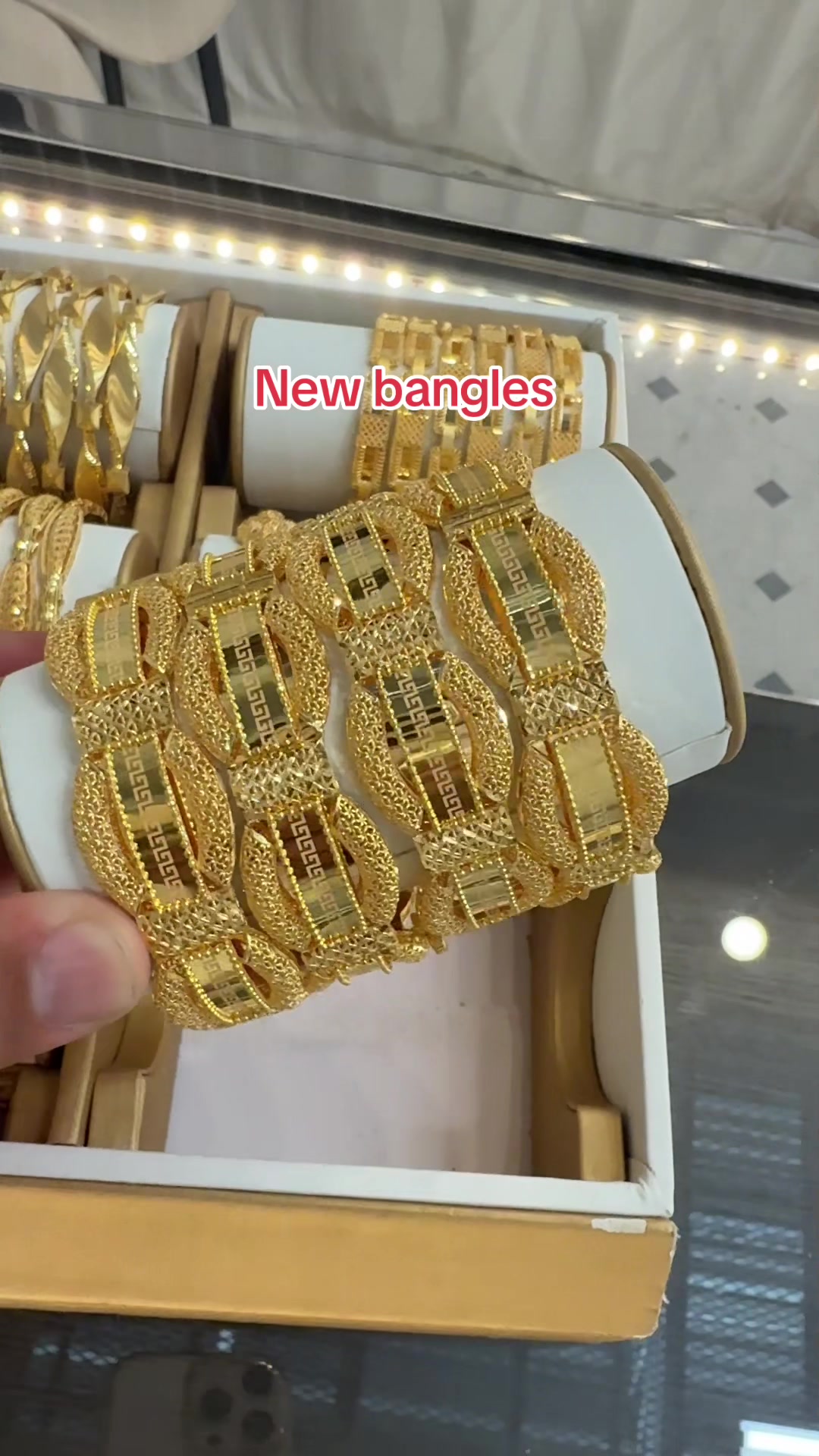 @Radmohn jewelers طلا فروشی
