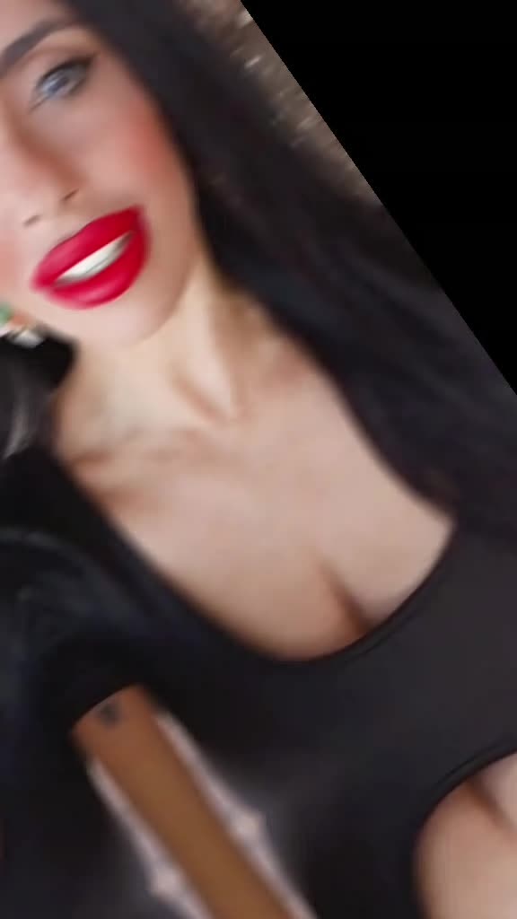 @Esmeralda