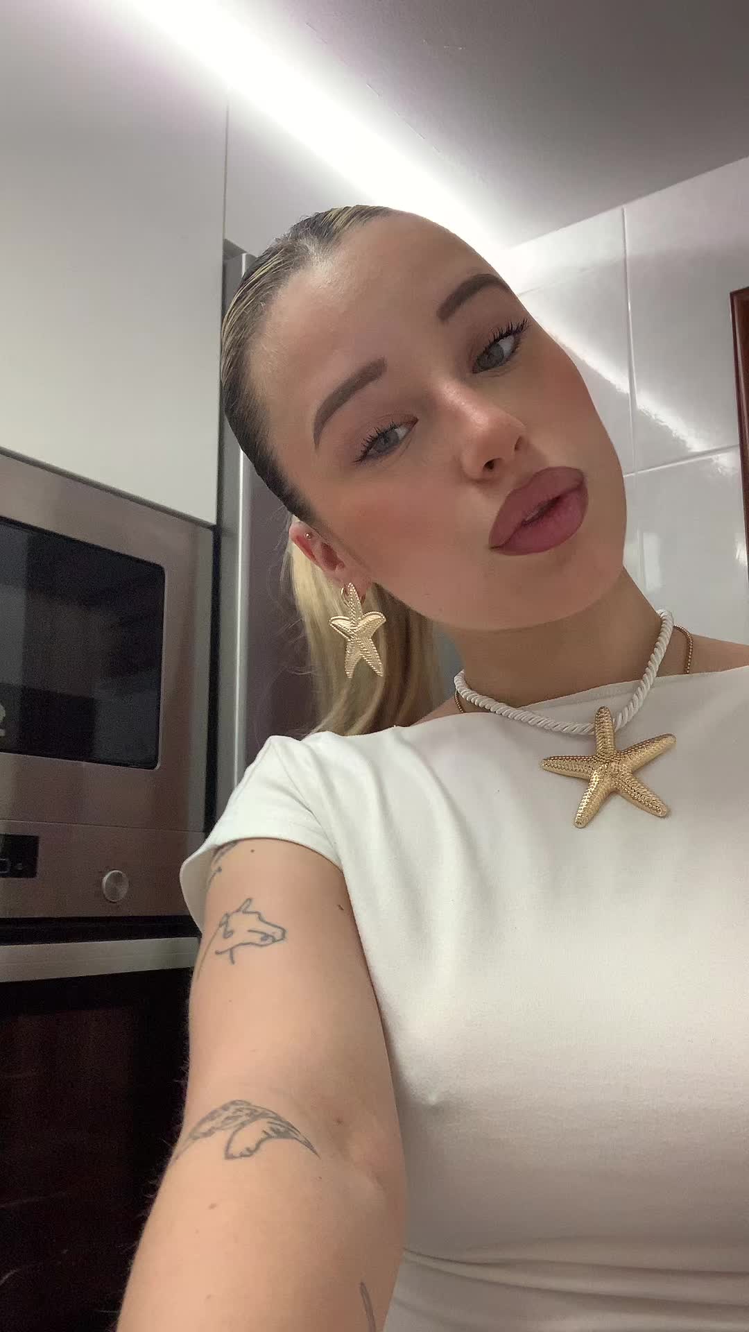 @veronicaalopezz