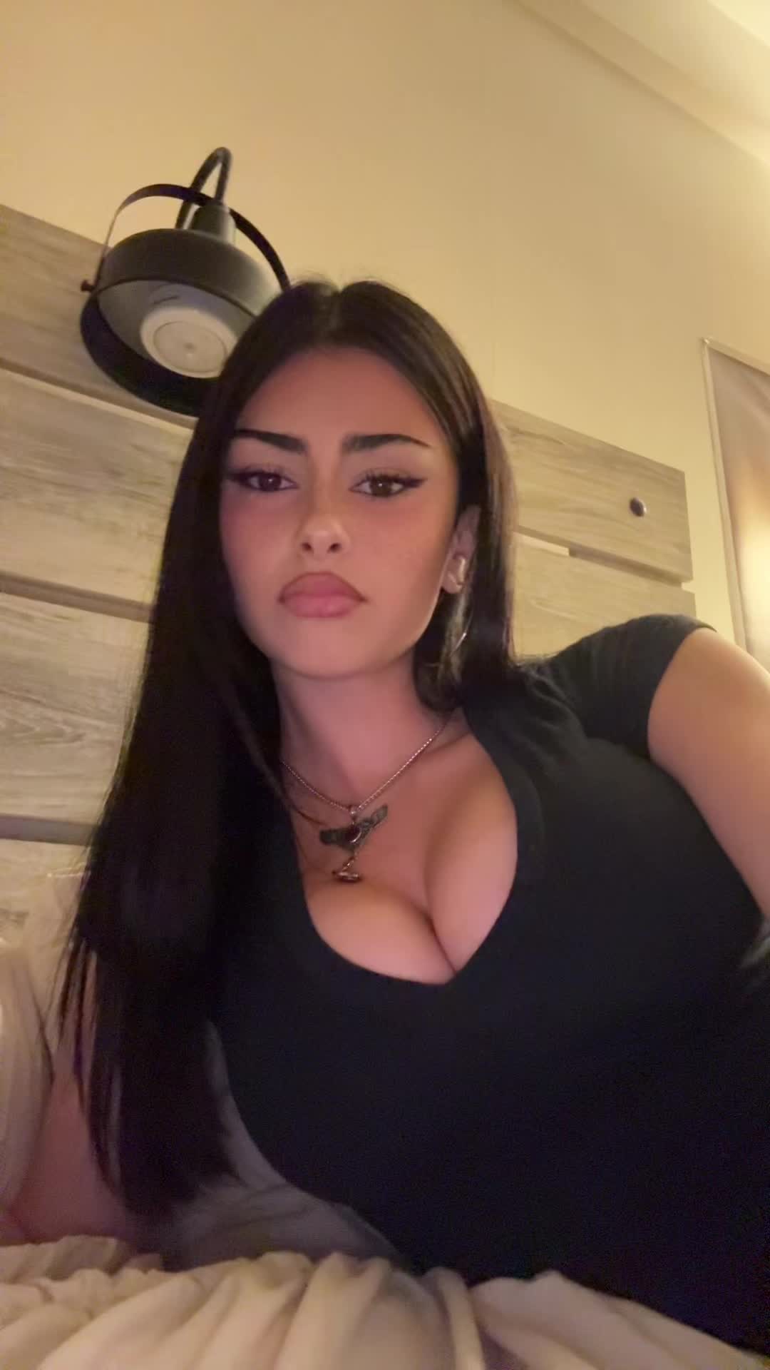 @fjolla