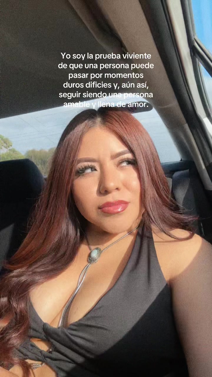 @Laura Sarahí