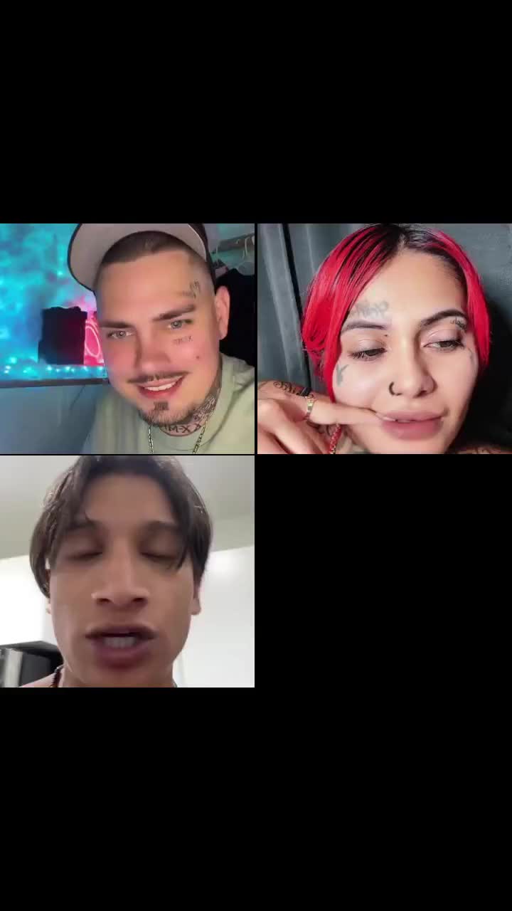 @Hon3yB33