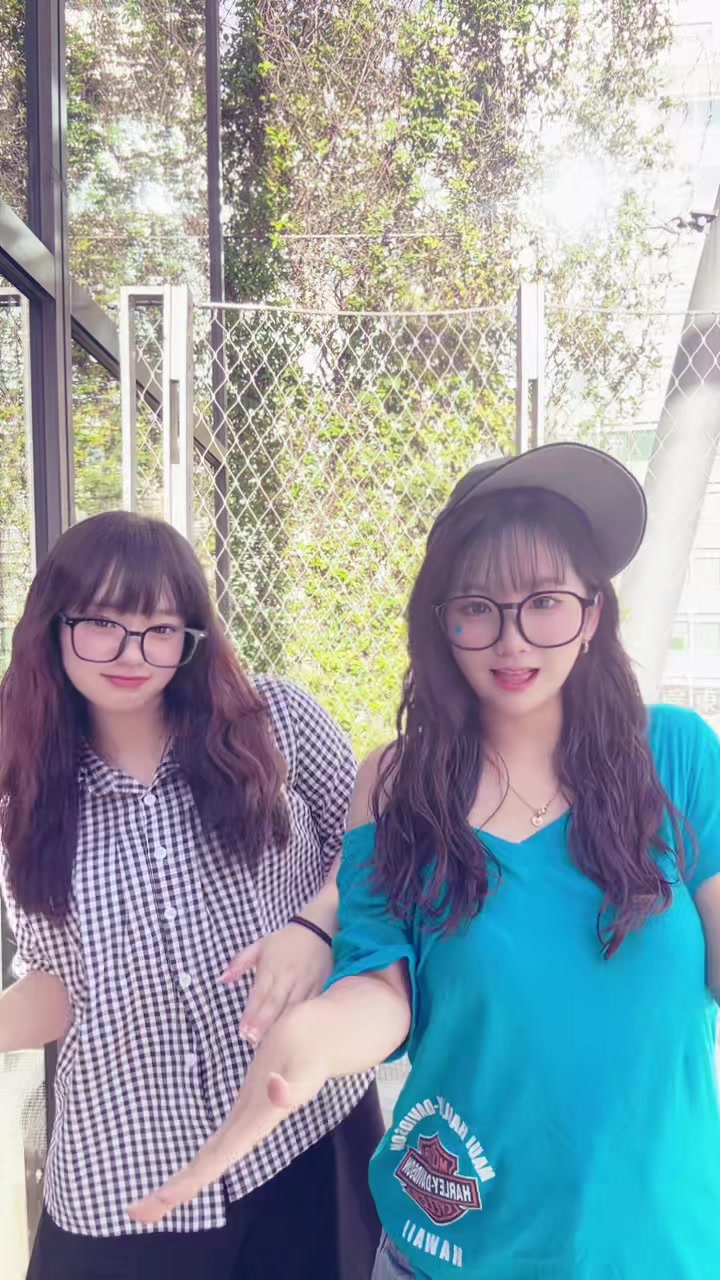 @しおん