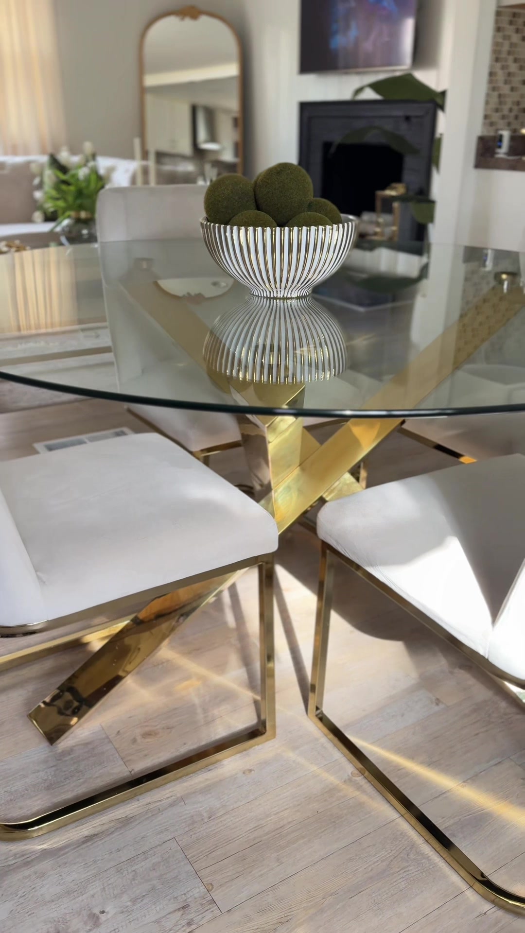 @Royaleone Homedecor