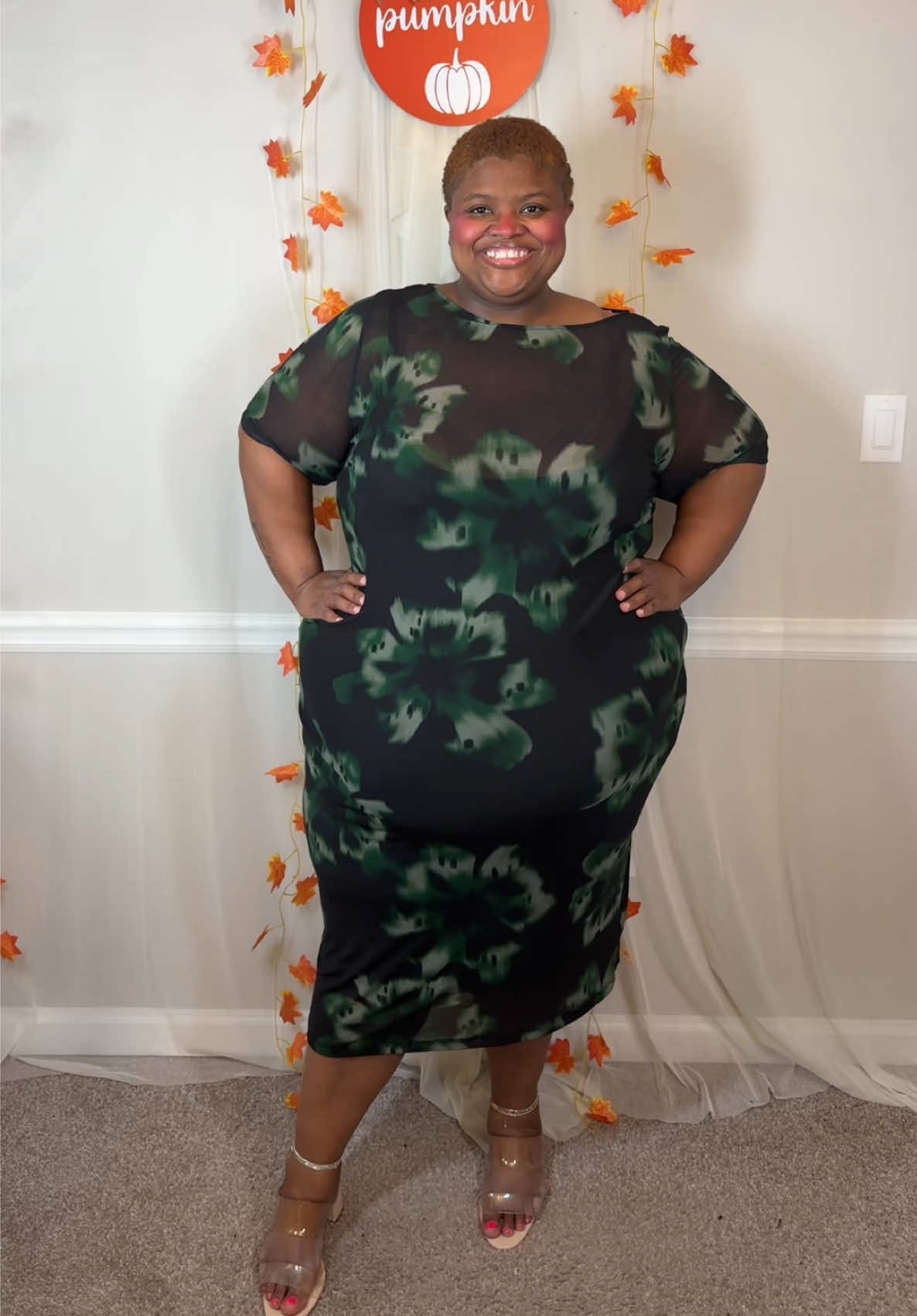 @Nikki • Plus Size Fashion
