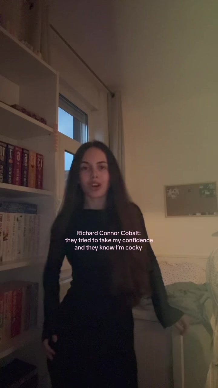 @essentiallyrosecalloway