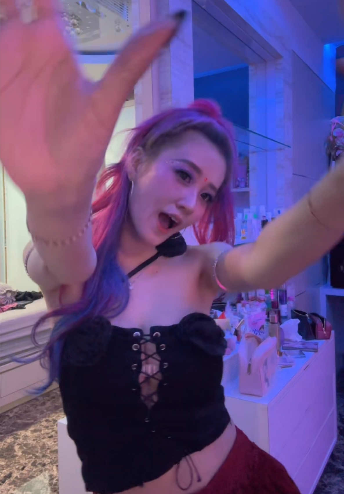 @Olivia Gosandra
