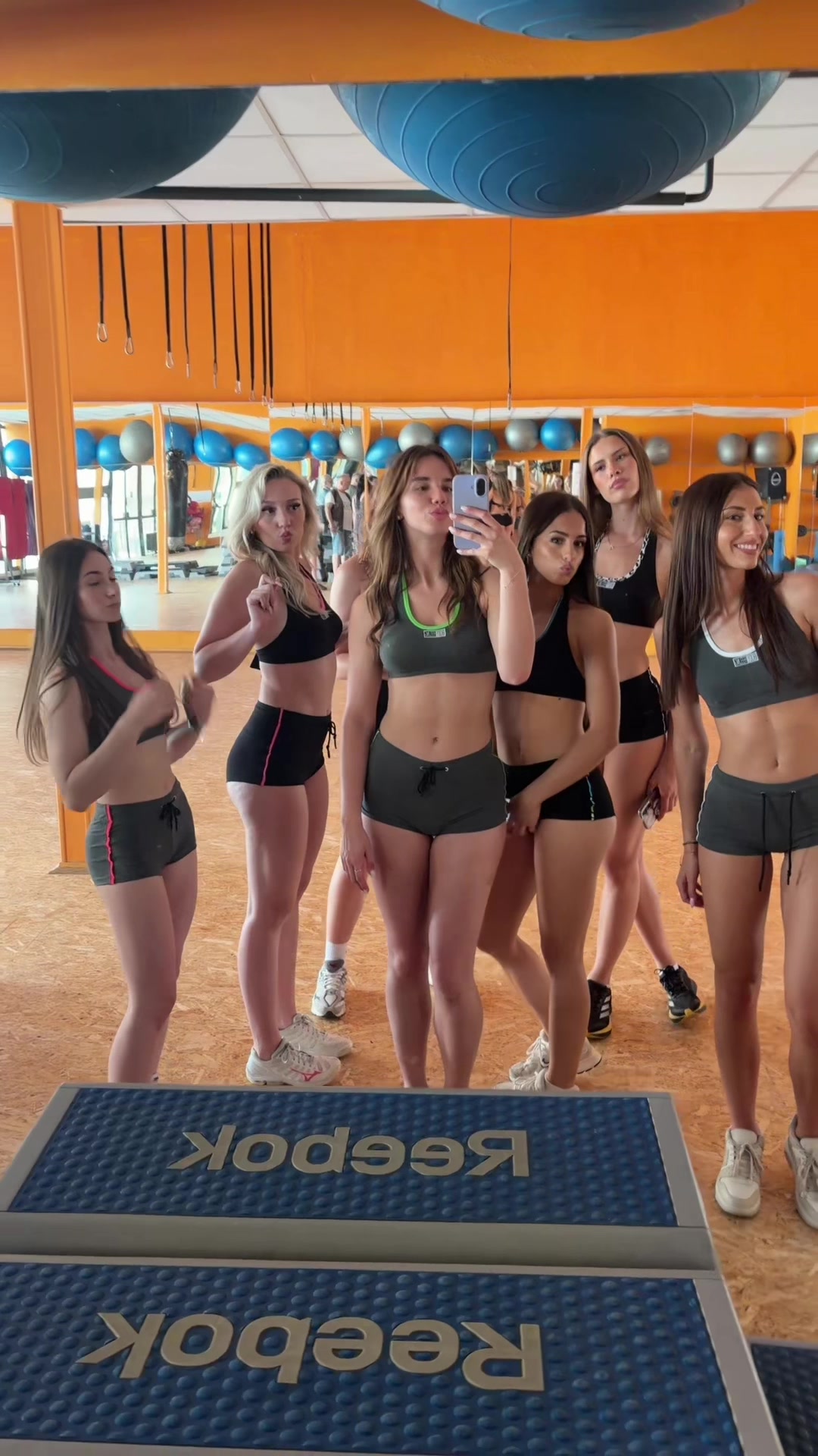 @tianaadragas