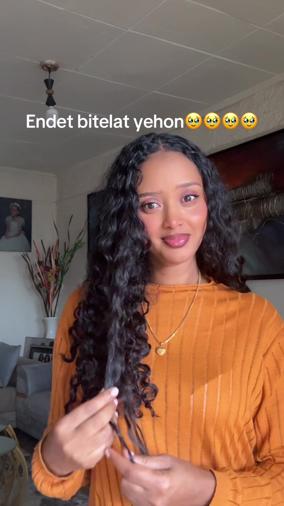 @Rahel__