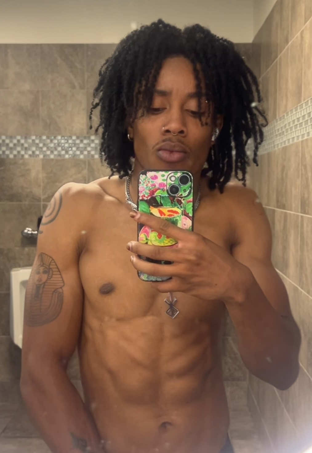 @khikhi777678