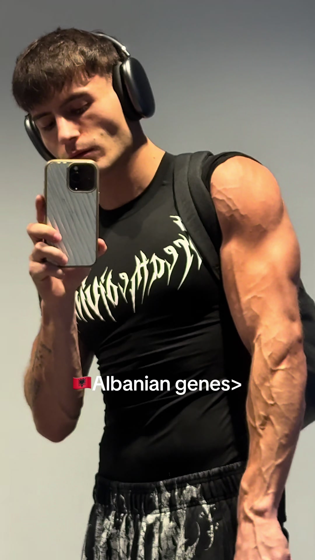 @nikuubree