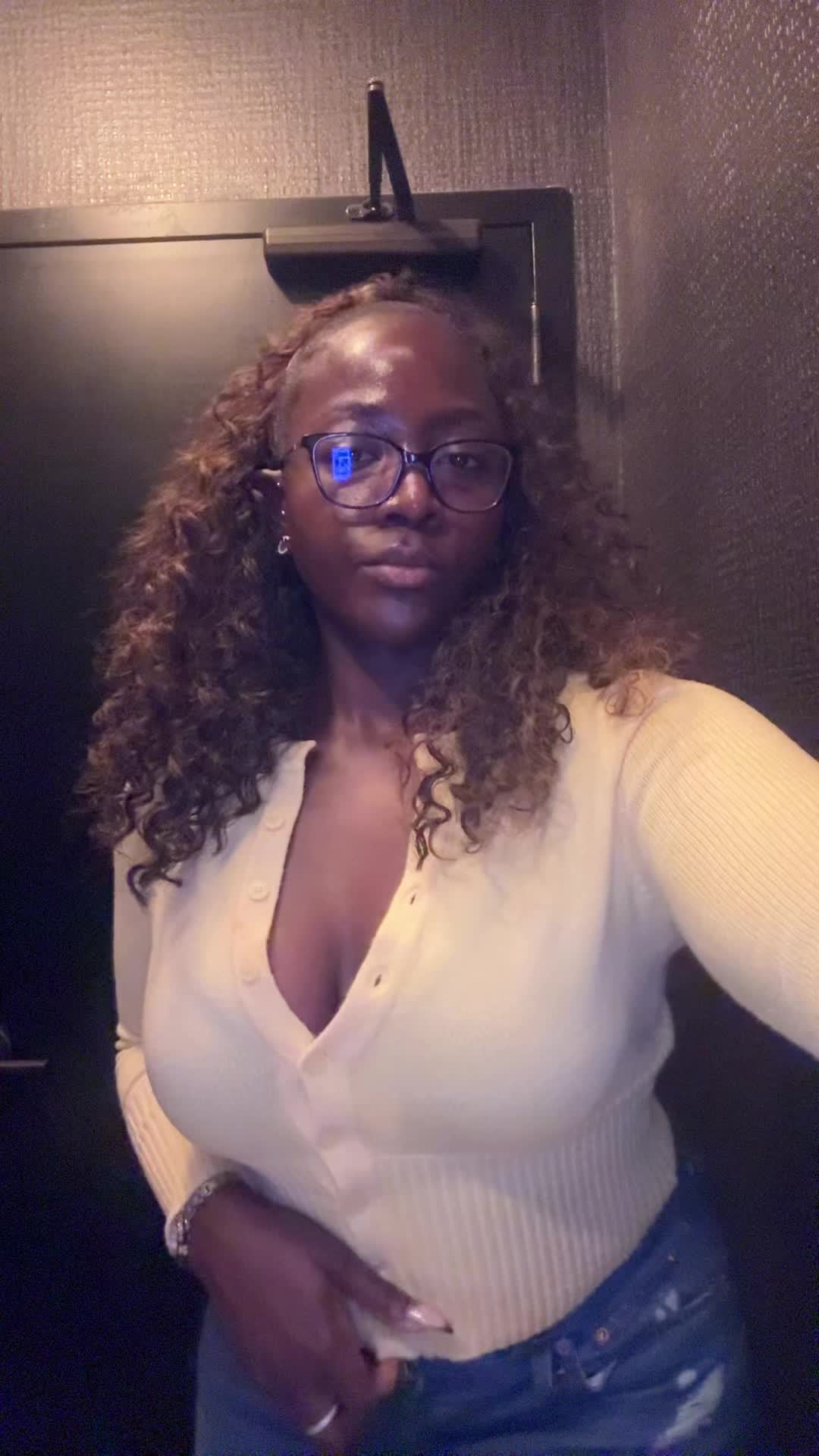 @Ewaistheone