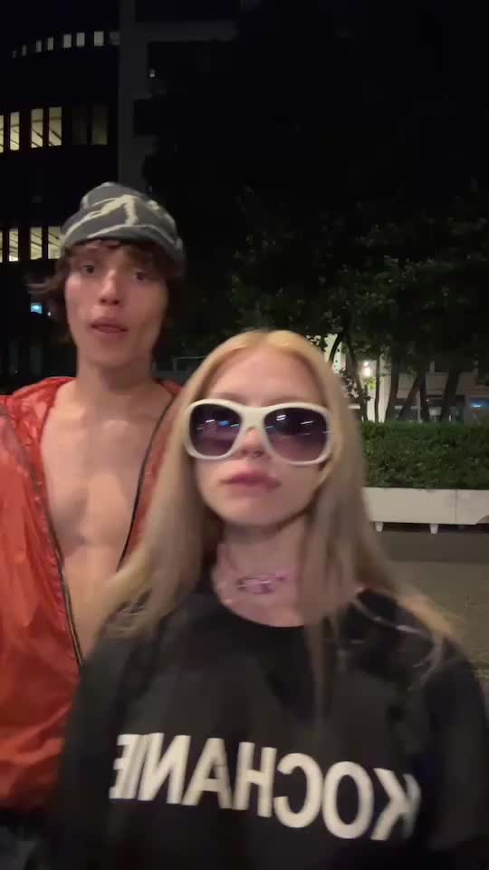 @^^