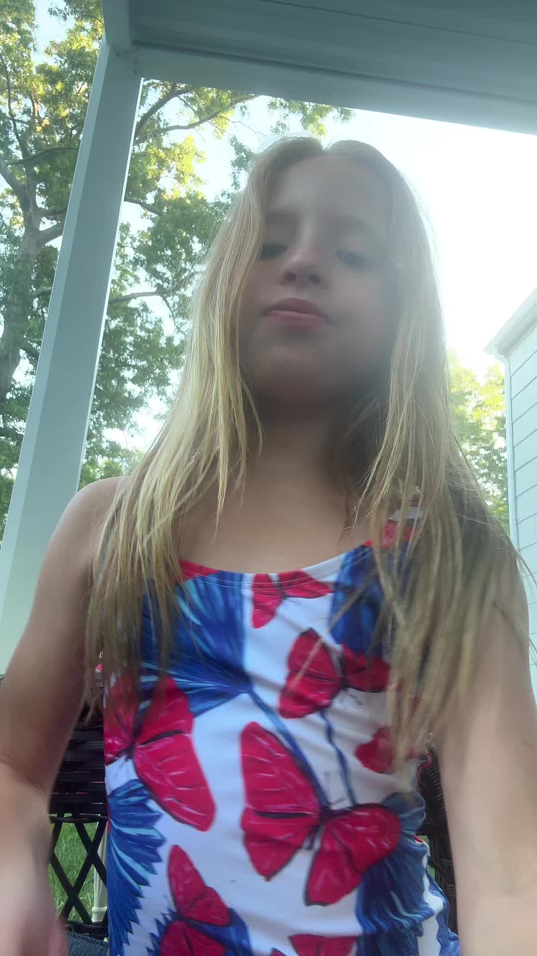 @baddie queen, Ava Julia