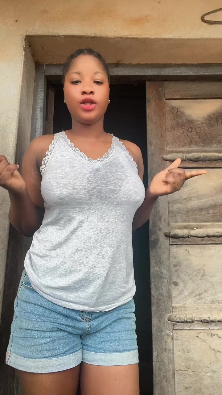 @Adejoke🤡
