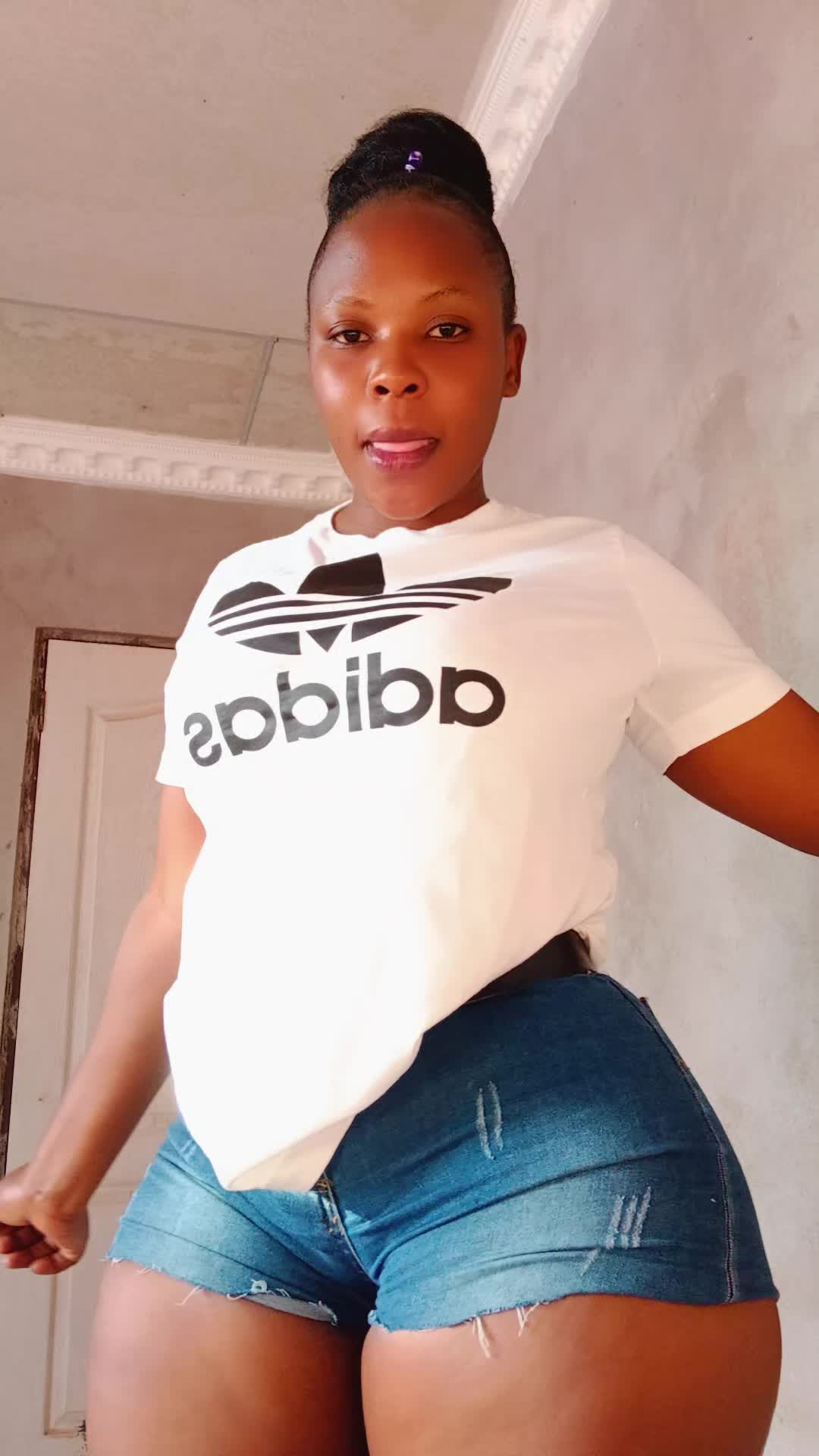 @Nikiwe.