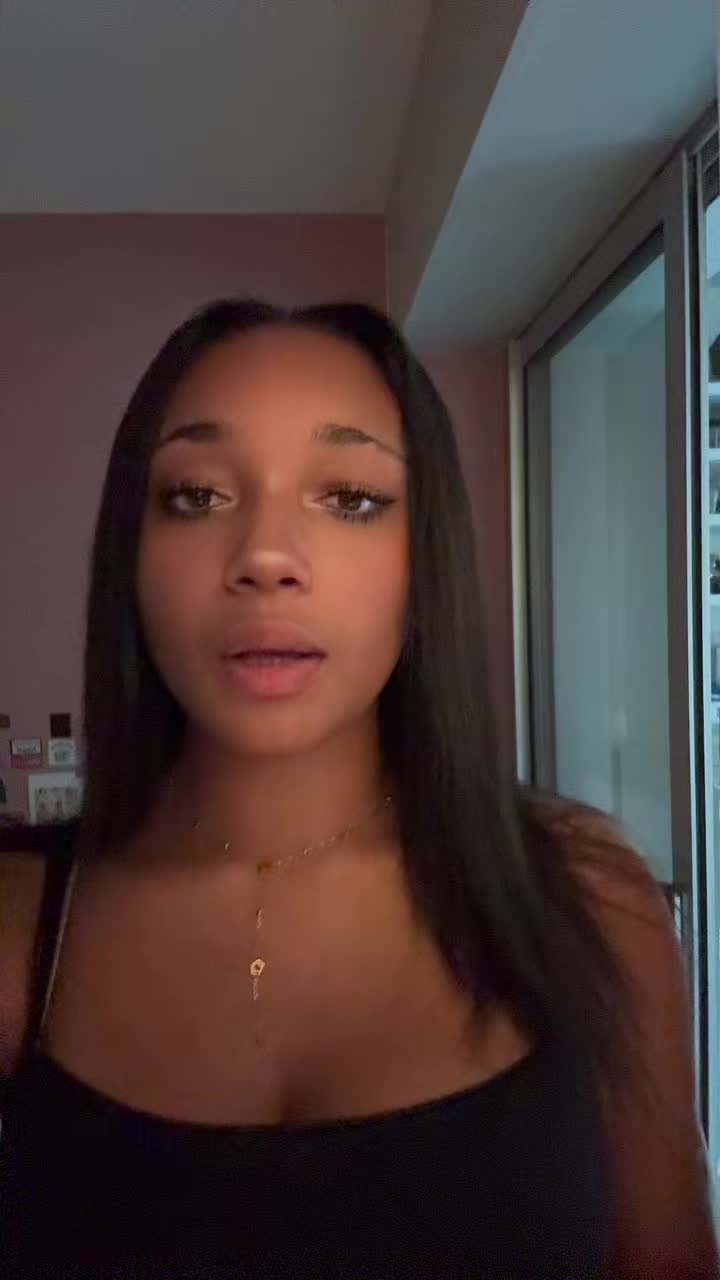 @Chloee