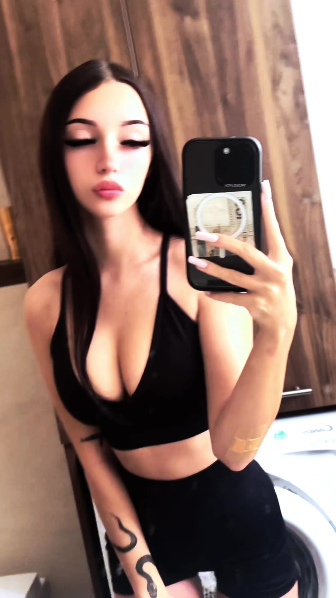 @lukovska