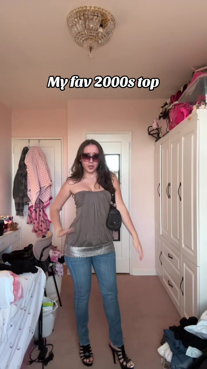 @JustRebecca_Ave