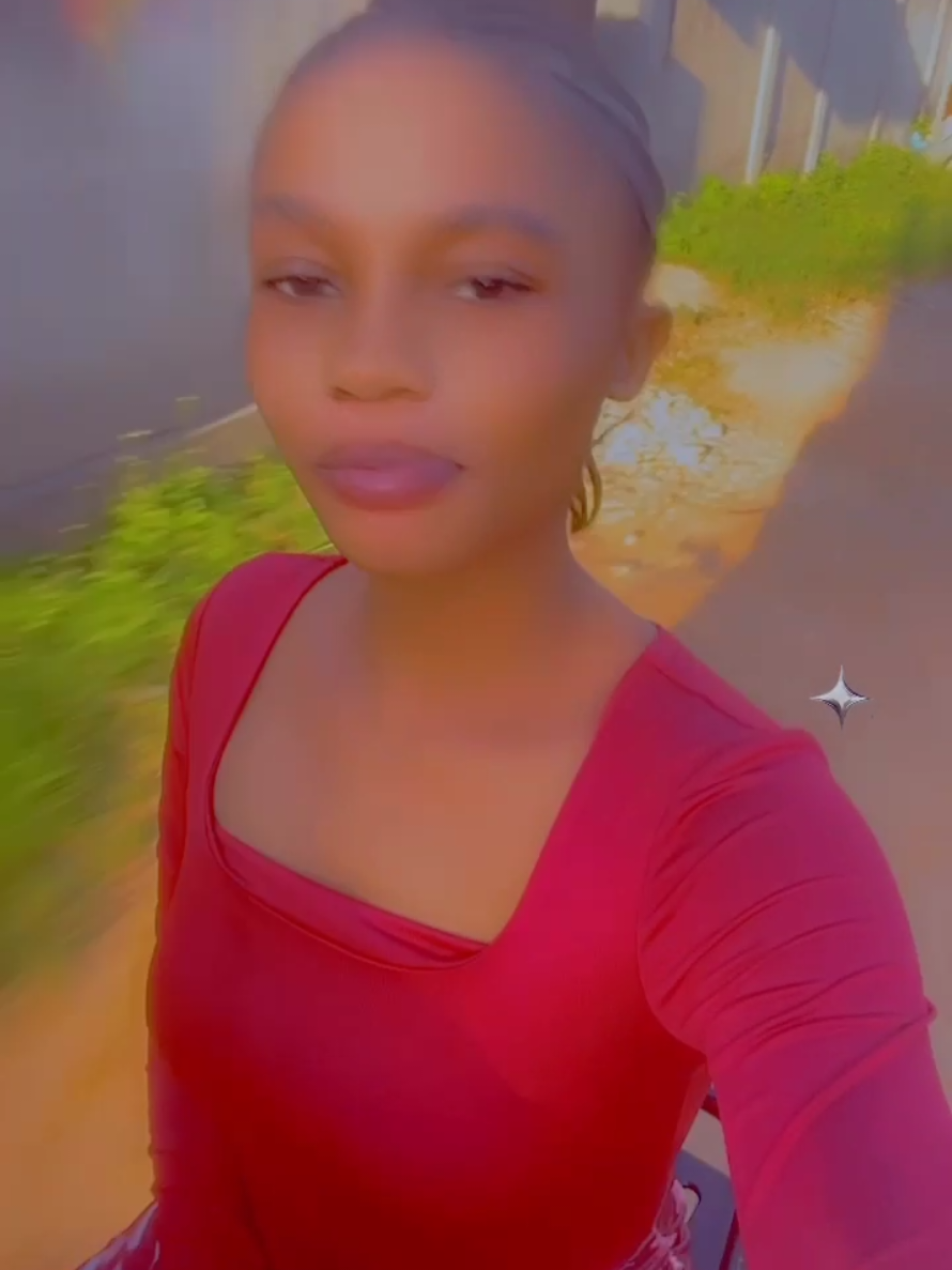 @kidemu🖤 happy👣