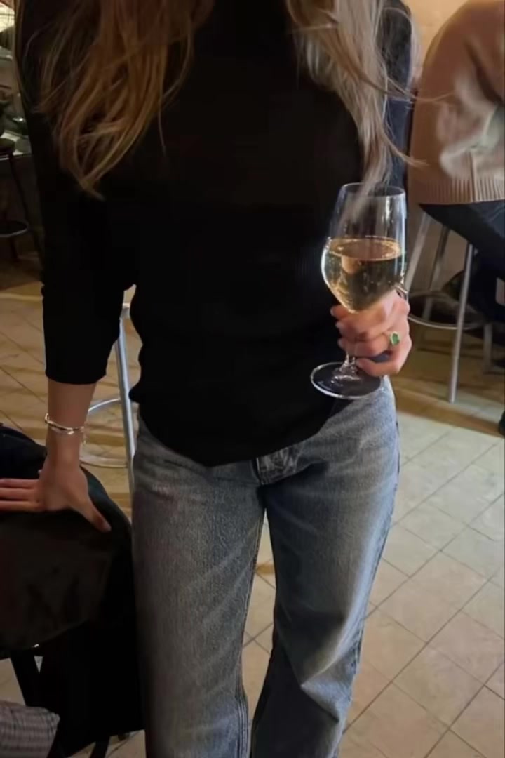 @𝓘