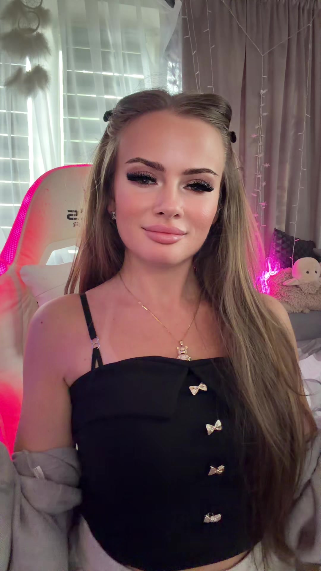 @💎🄰🄽🄶🄴🄻💎