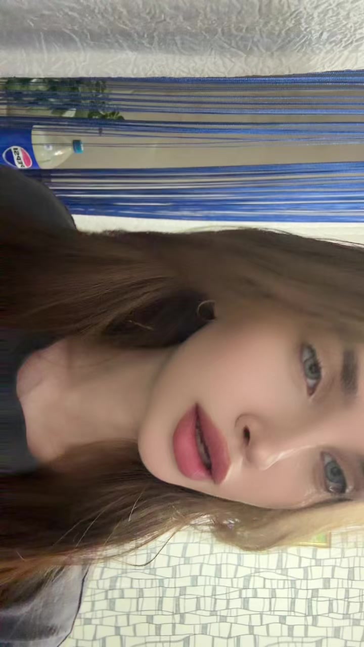 @viiora000