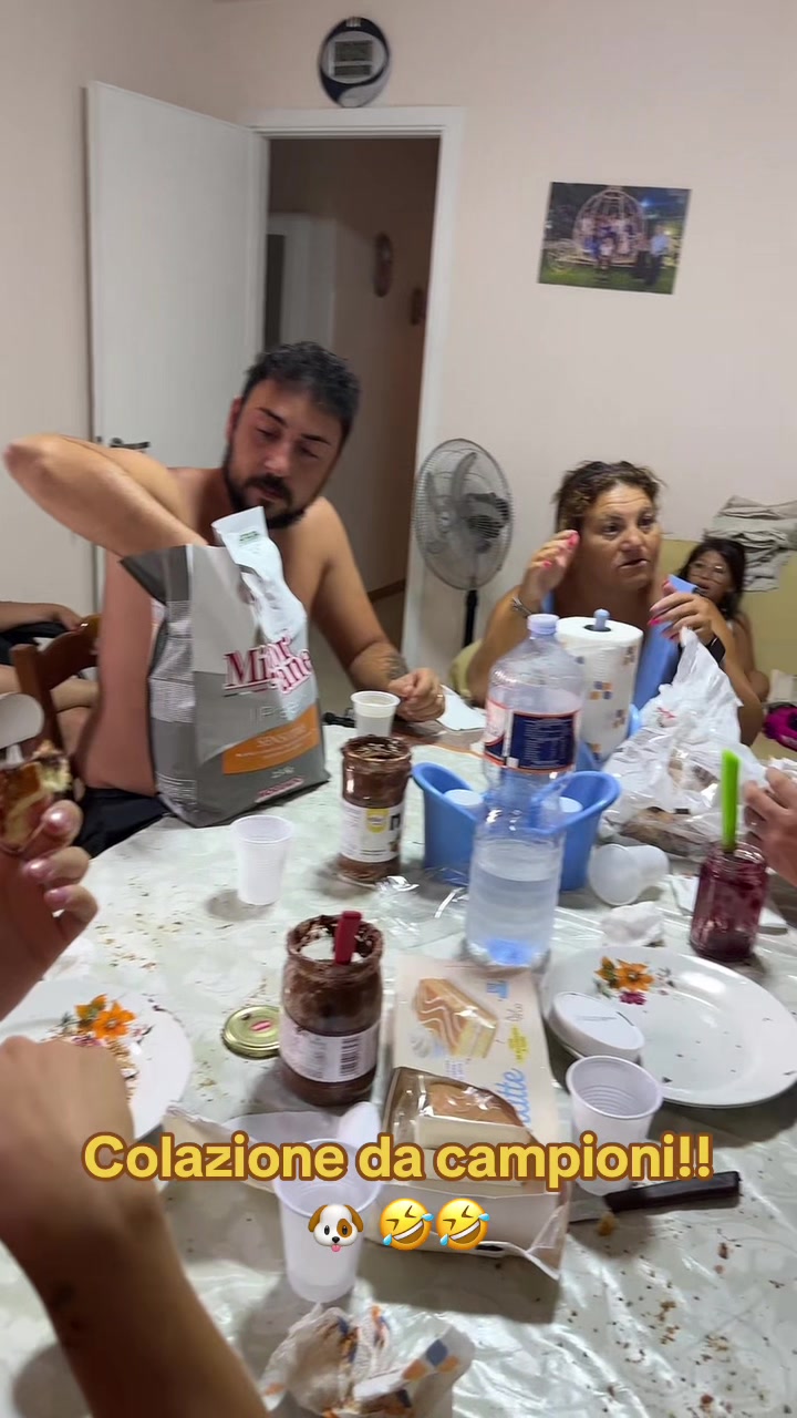 @LA FAMIGLIA DEI PAZZI🤪🤯