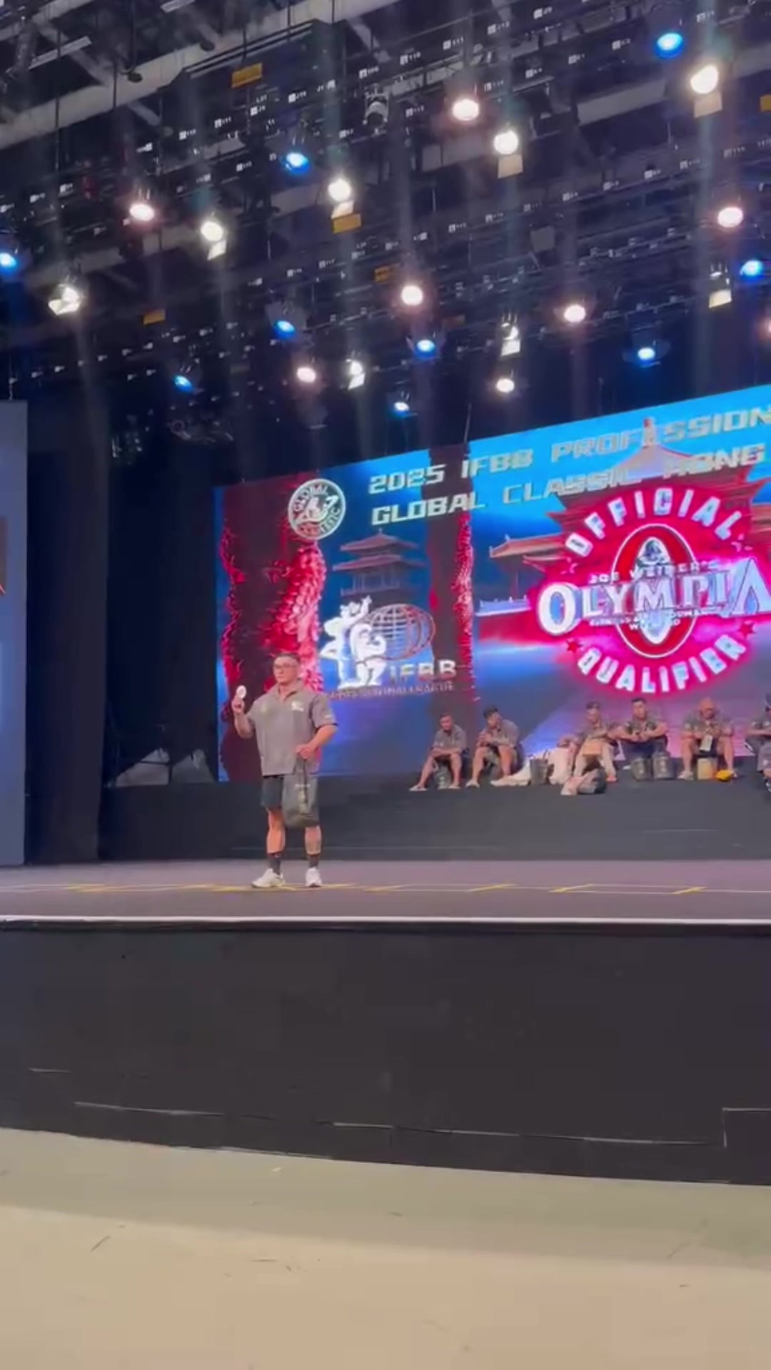 @IFBB PRO BEN ANH
