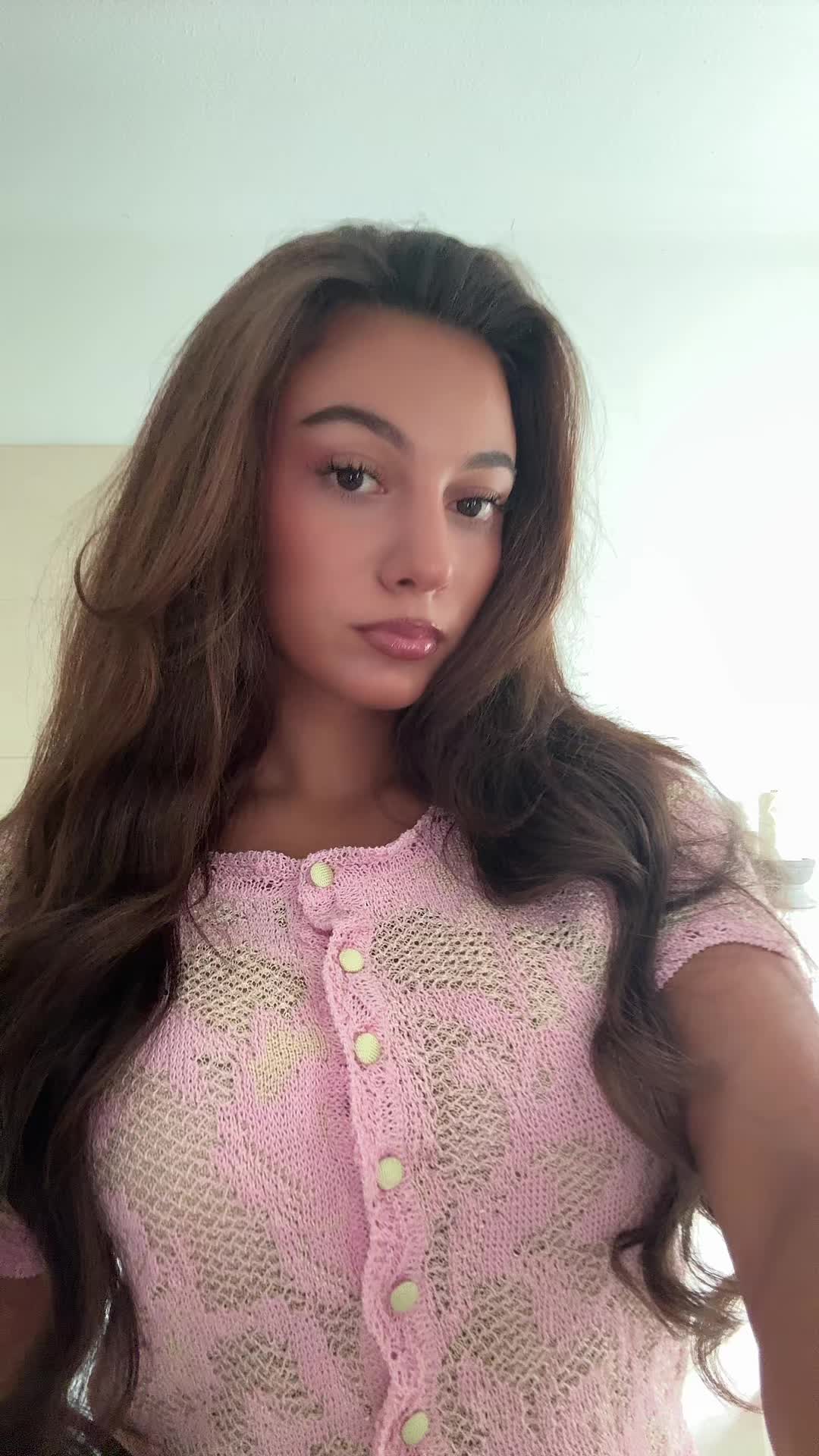 @Ariana J.S.D👑