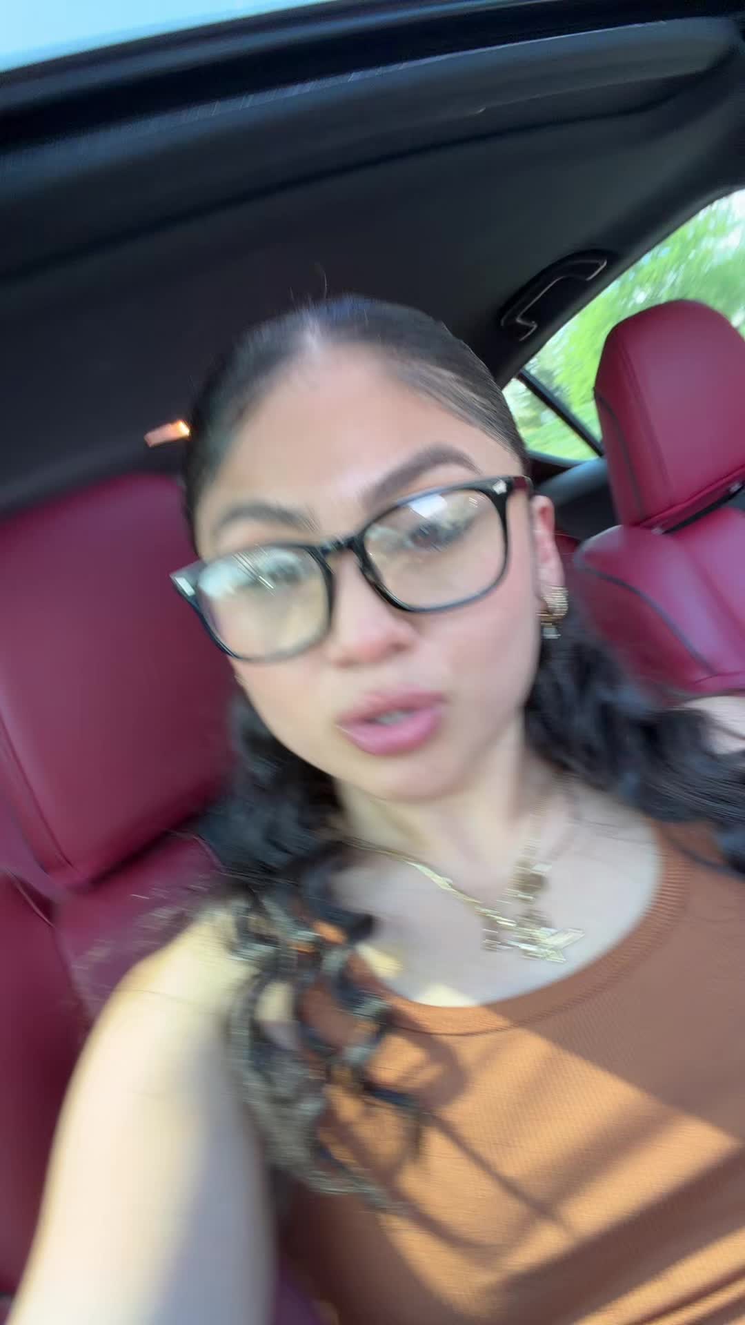 @Helen.