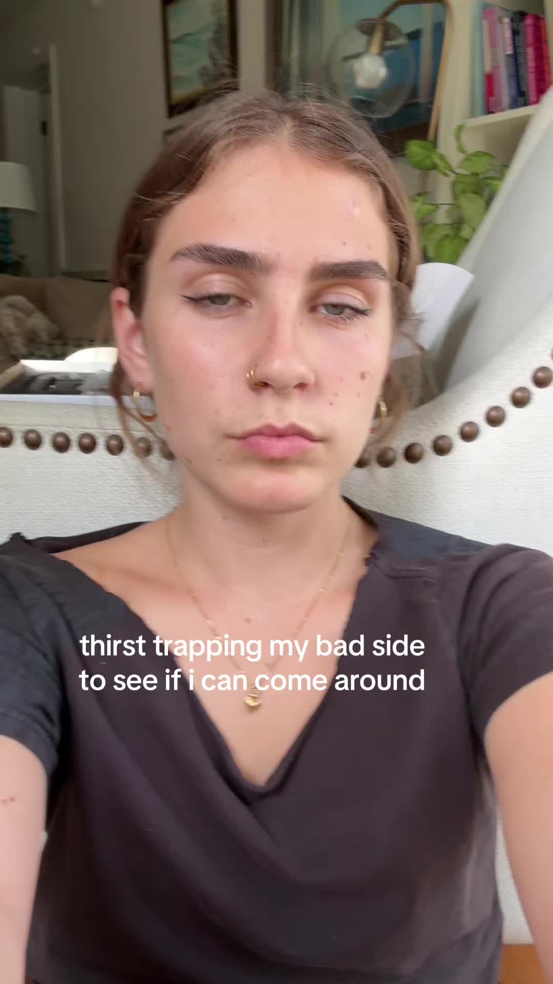@🐝