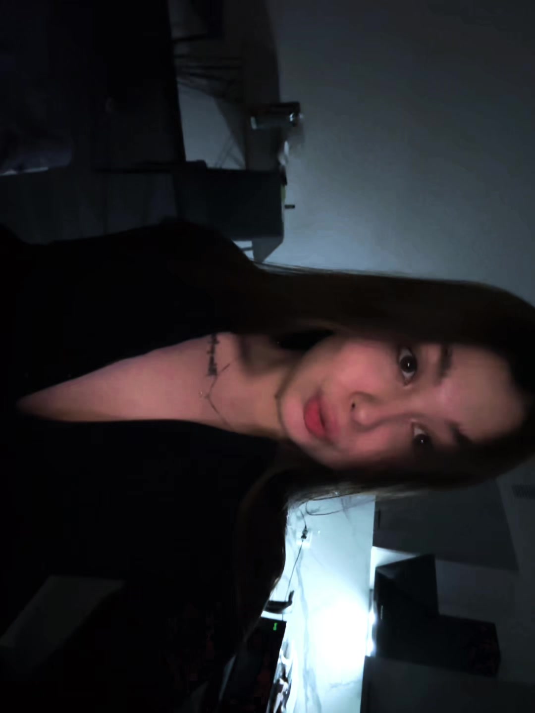 @aluxzzzzzv