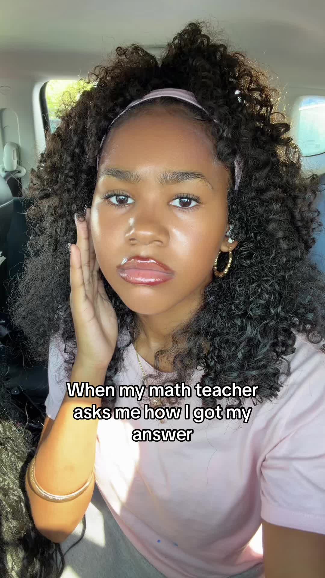 @Curlsbyhana