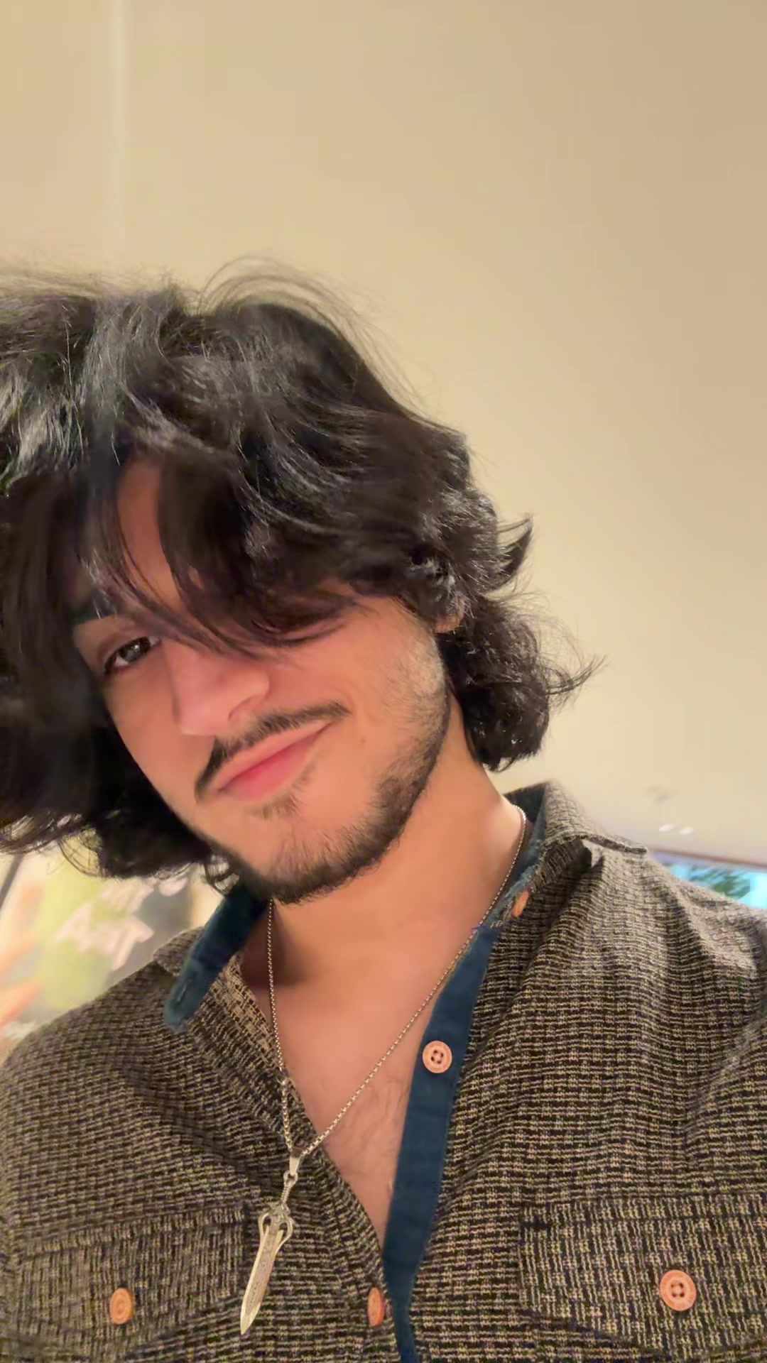 @Khan⁉️