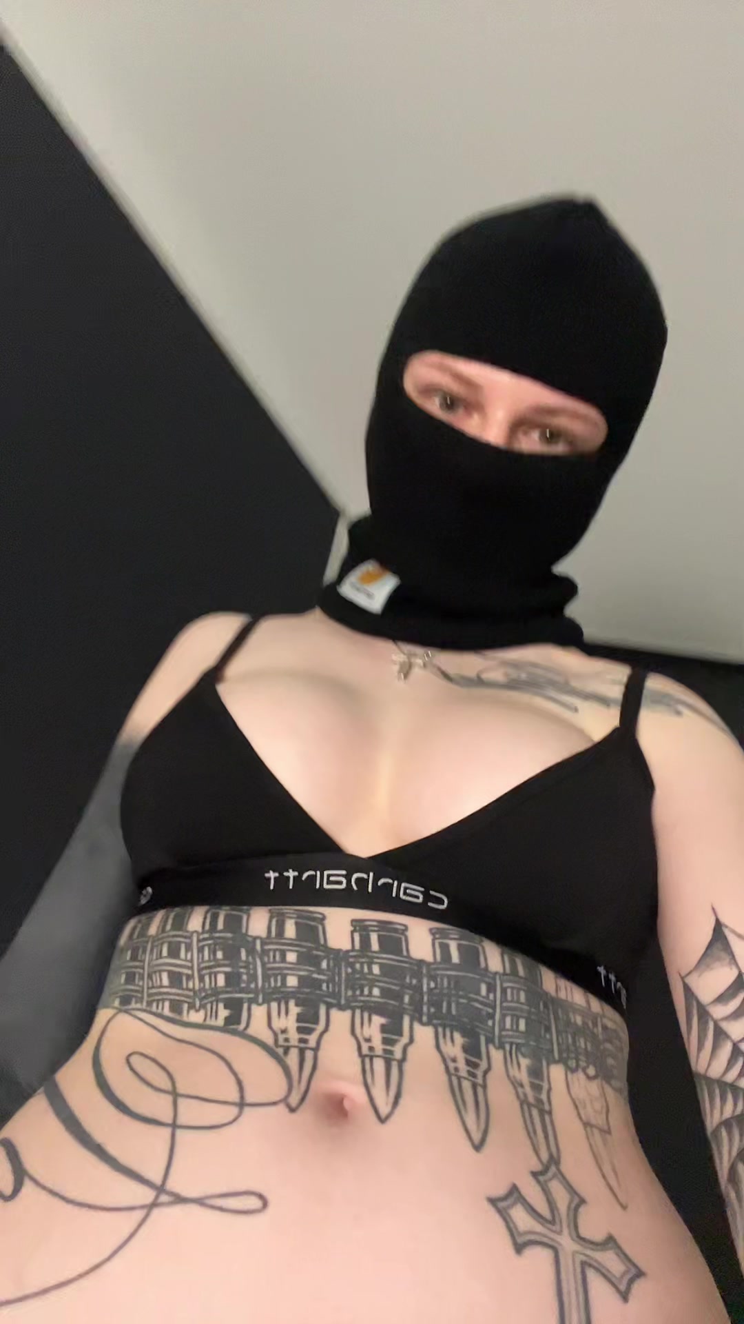 @$