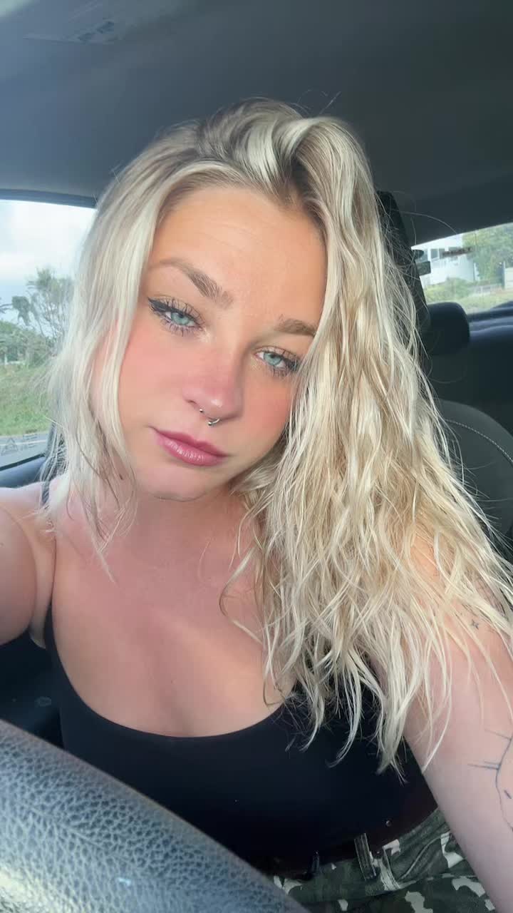 @elle