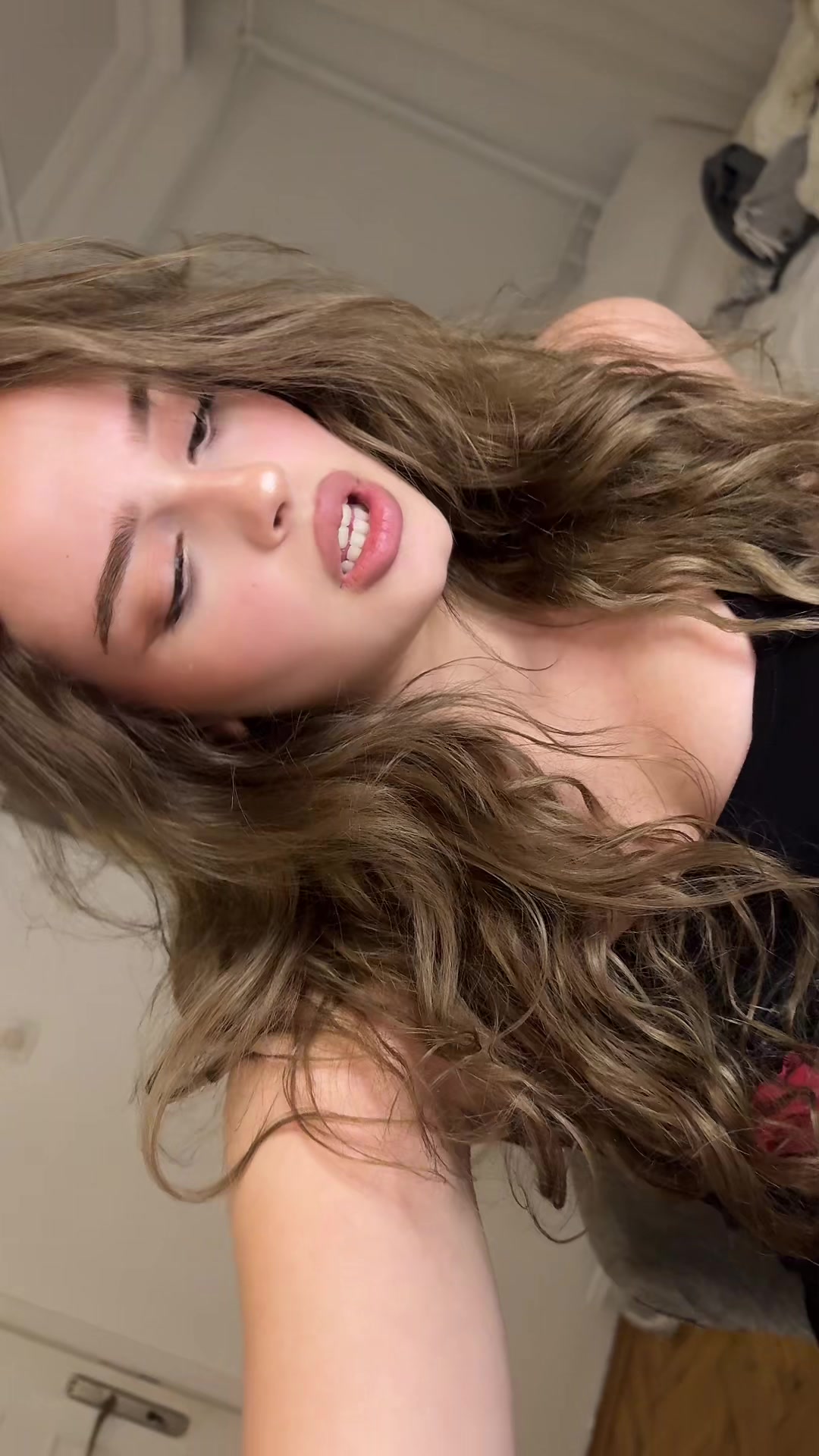 @Elaa